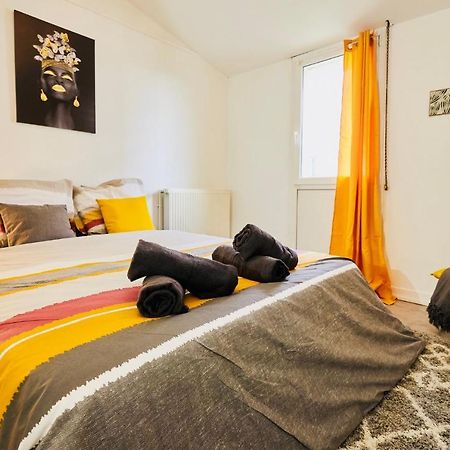 Mona Lisa : Superbe Loft Centre Ville - Parking Gratuit - Wifi Ultra Rapide-Appareil Massage-Netflix-Jeu Societe Труа Экстерьер фото